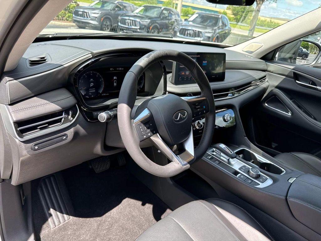 used 2025 INFINITI QX60 car, priced at $43,400