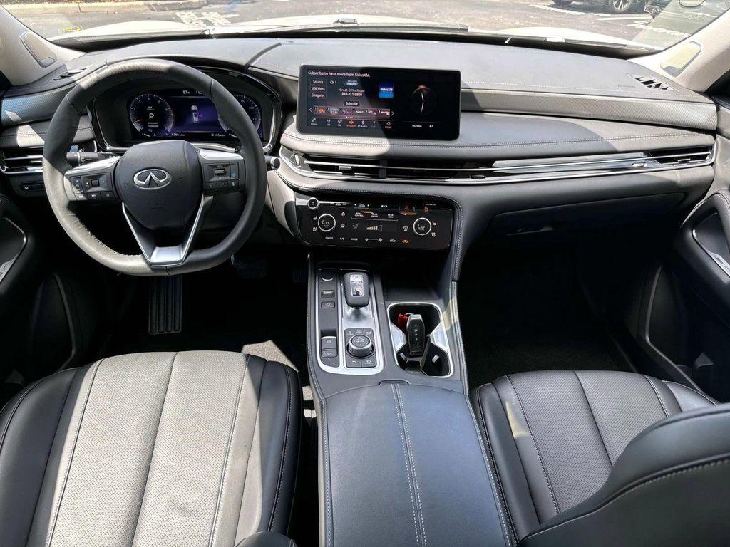 used 2025 INFINITI QX60 car, priced at $43,400