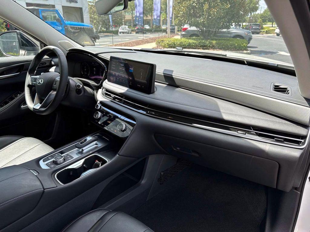 used 2025 INFINITI QX60 car, priced at $43,400