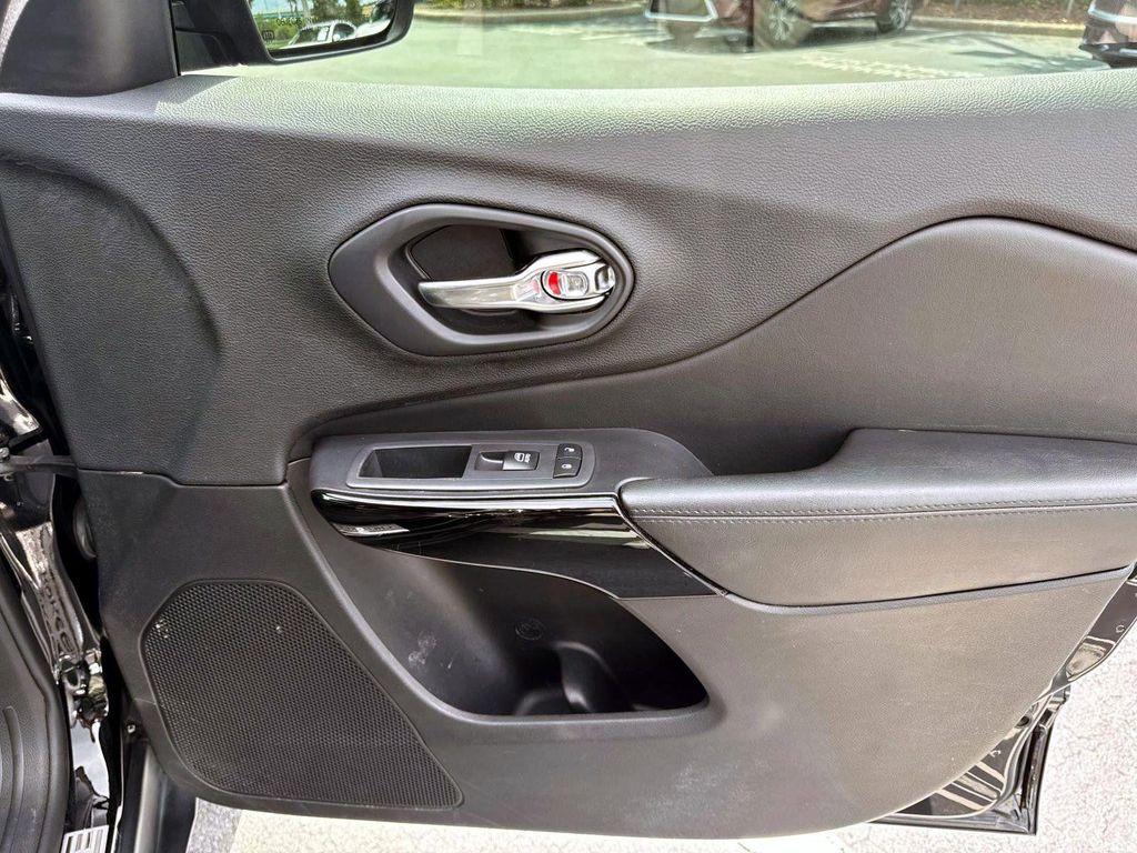 used 2019 Jeep Cherokee car, priced at $16,455