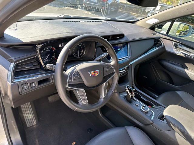 used 2020 Cadillac XT5 car, priced at $26,900