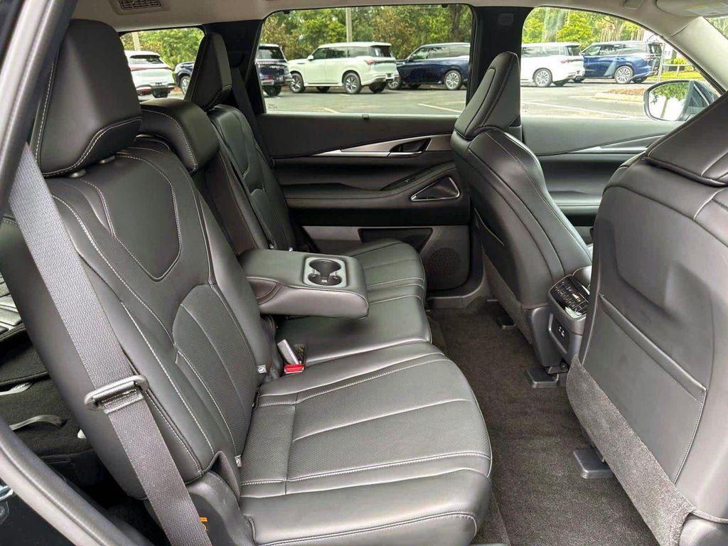 used 2025 INFINITI QX60 car, priced at $44,800