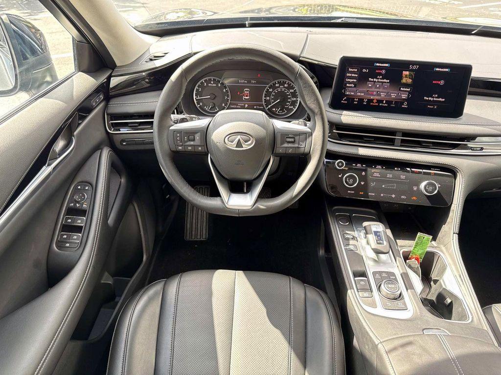 used 2025 INFINITI QX60 car, priced at $38,400