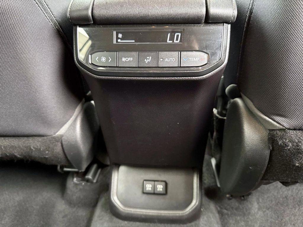 used 2021 Toyota Highlander car, priced at $25,900