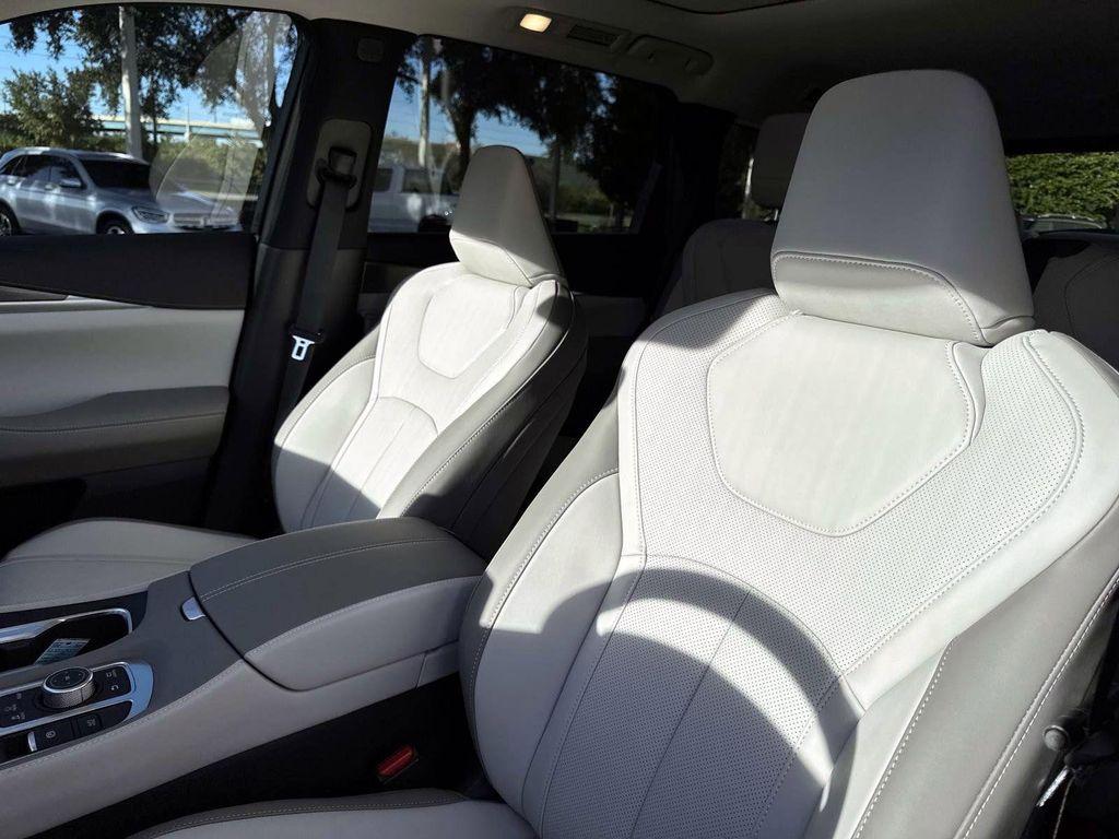 new 2026 INFINITI QX60 car, priced at $60,251