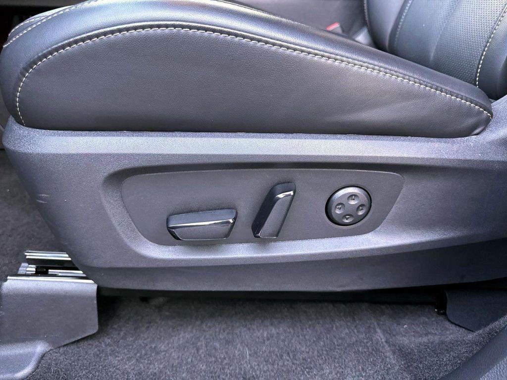 used 2025 INFINITI QX60 car, priced at $43,600