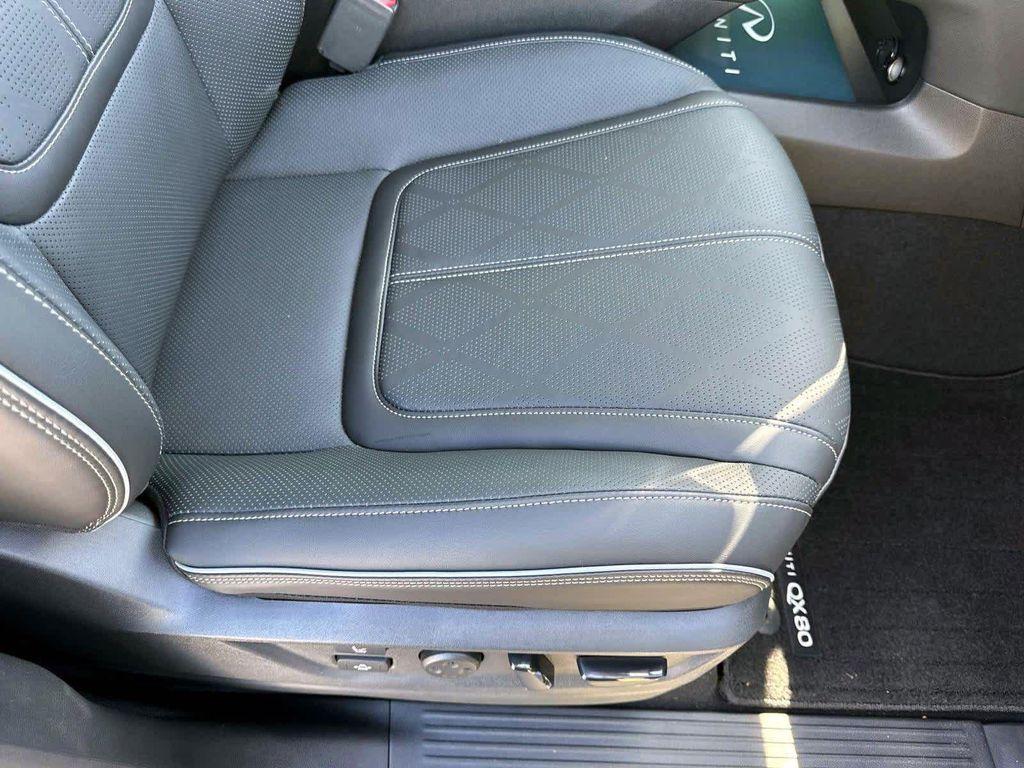 new 2025 INFINITI QX80 car, priced at $92,640