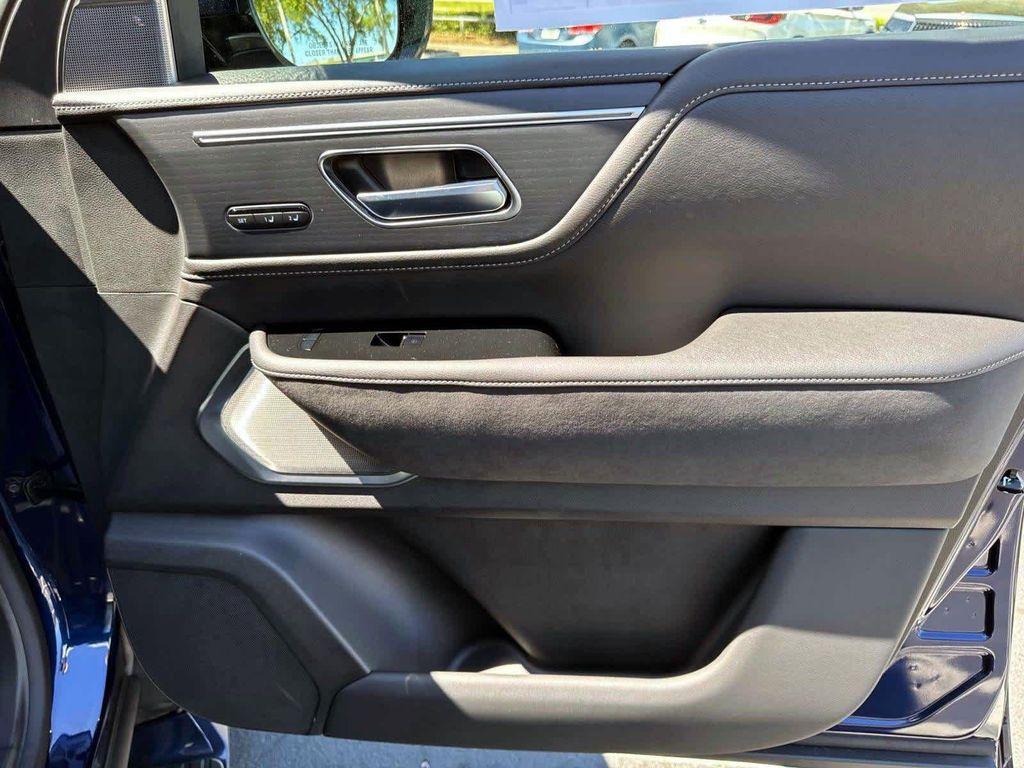 new 2025 INFINITI QX80 car, priced at $92,640