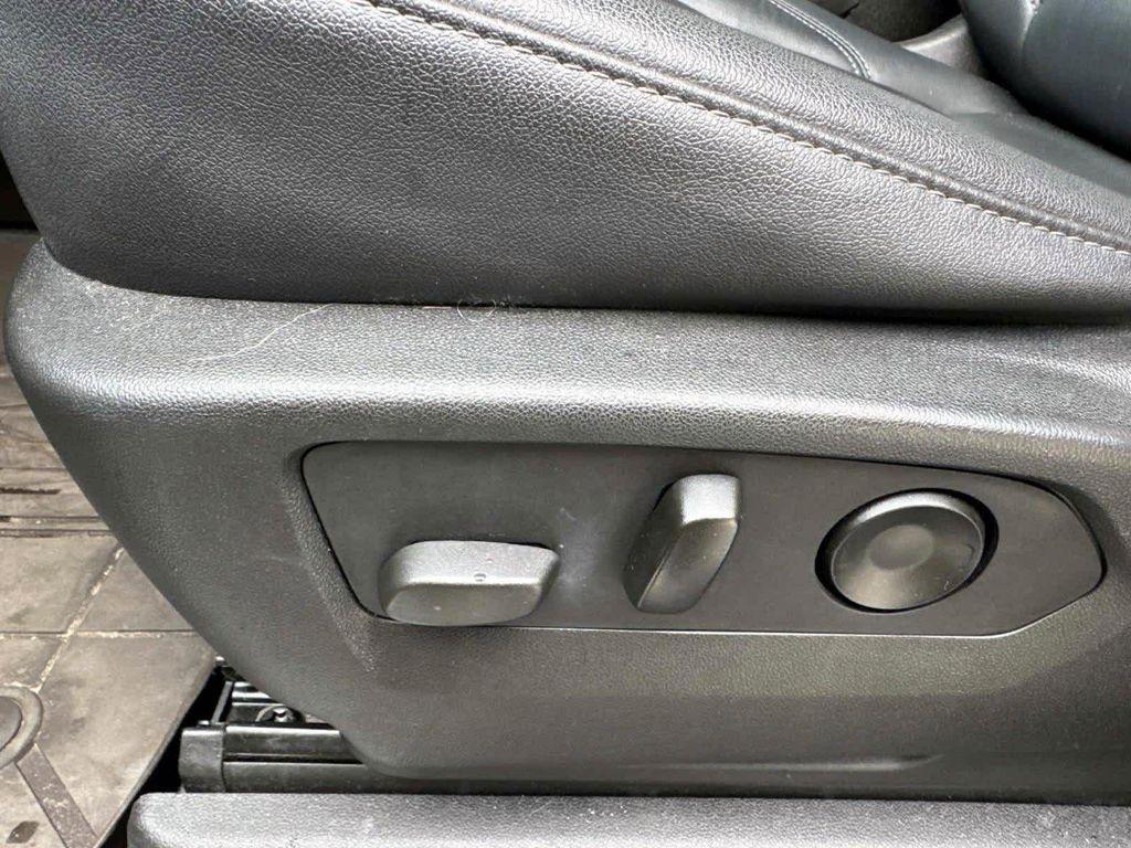 used 2021 Chevrolet Tahoe car, priced at $32,581