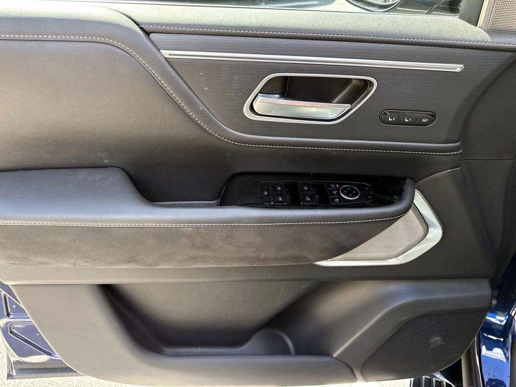 used 2025 INFINITI QX80 car, priced at $78,500