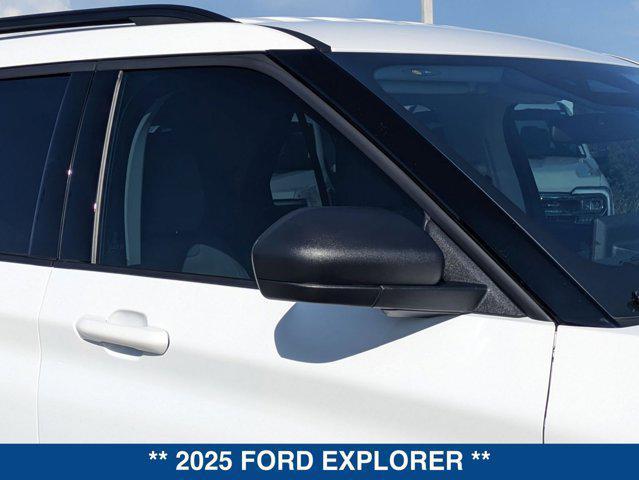 new 2025 Ford Explorer car, priced at $44,220