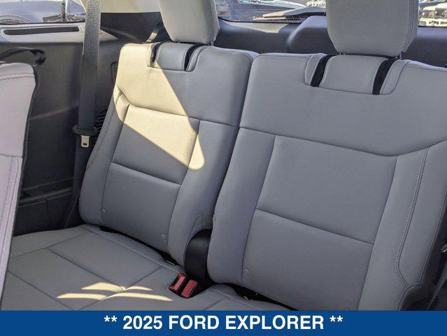 new 2025 Ford Explorer car, priced at $44,220