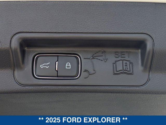 new 2025 Ford Explorer car, priced at $44,220