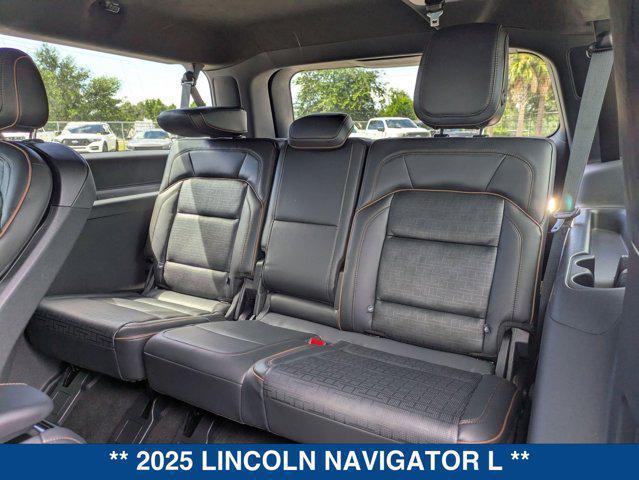 used 2025 Lincoln Navigator car, priced at $115,500
