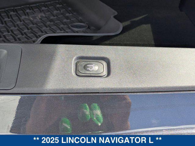 used 2025 Lincoln Navigator car, priced at $115,500