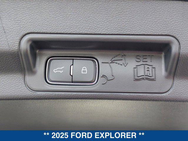 new 2025 Ford Explorer car, priced at $59,890