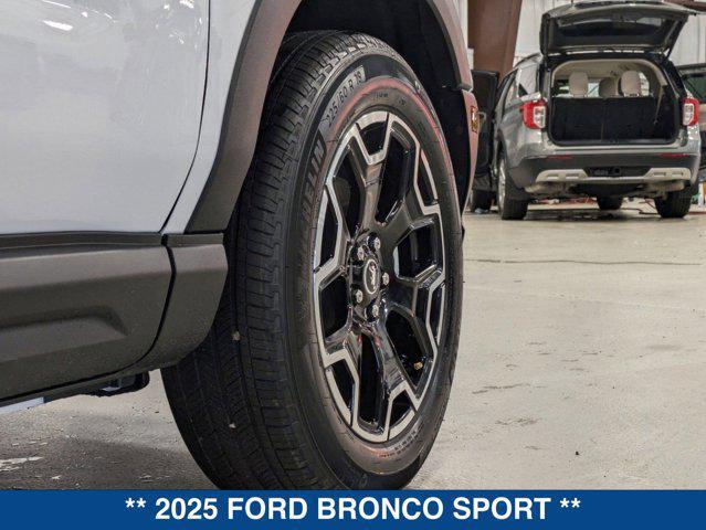 new 2025 Ford Bronco Sport car, priced at $36,185