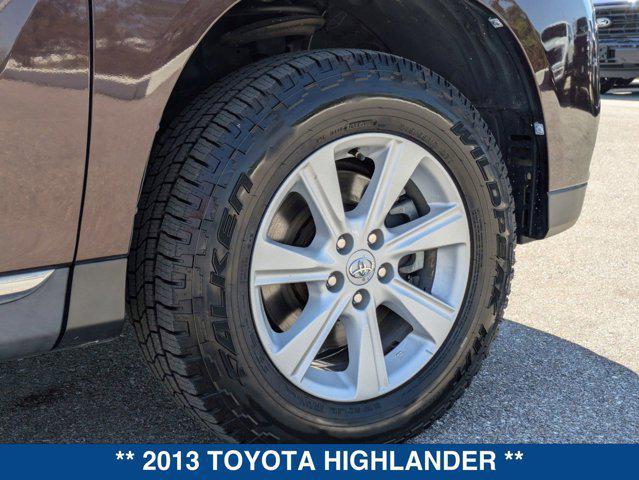 used 2013 Toyota Highlander car, priced at $11,497