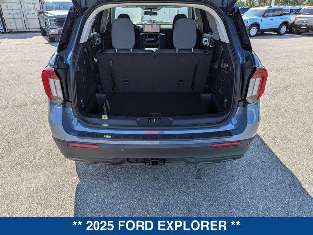 new 2025 Ford Explorer car, priced at $39,131