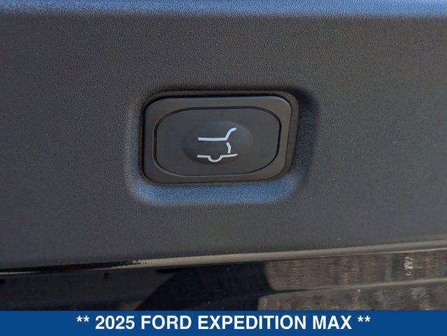 new 2025 Ford Expedition Max car, priced at $71,370