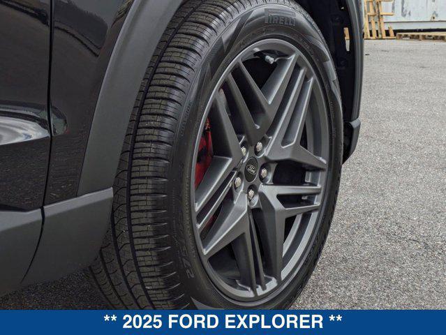 new 2025 Ford Explorer car, priced at $45,261