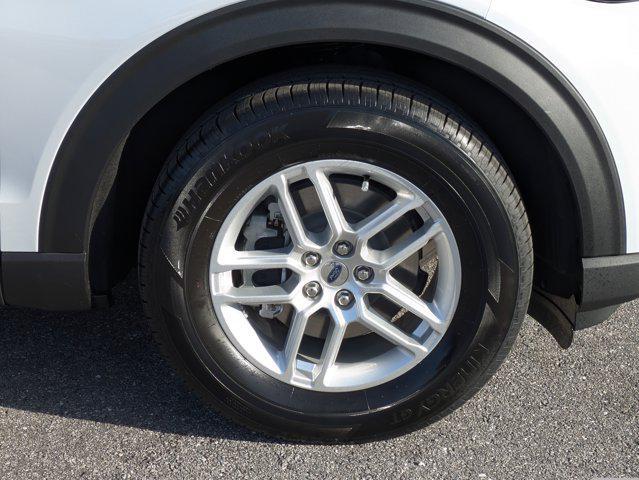 new 2025 Ford Explorer car, priced at $38,544