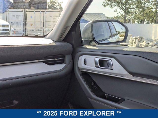 new 2025 Ford Explorer car, priced at $38,544