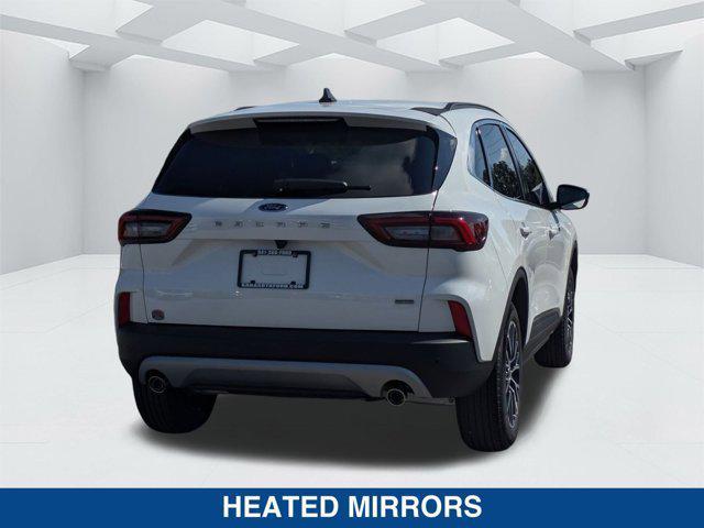 new 2025 Ford Escape PHEV car, priced at $32,550