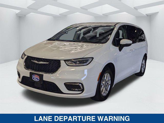 used 2023 Chrysler Pacifica car, priced at $26,997