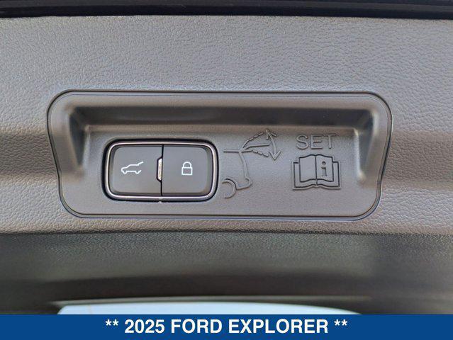 new 2025 Ford Explorer car, priced at $54,680
