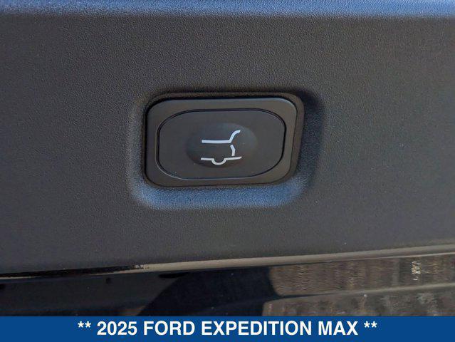 new 2025 Ford Expedition Max car, priced at $70,370