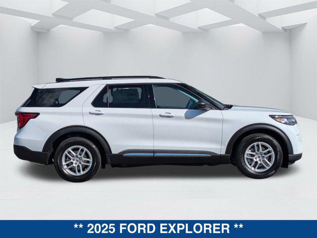 new 2025 Ford Explorer car, priced at $39,950