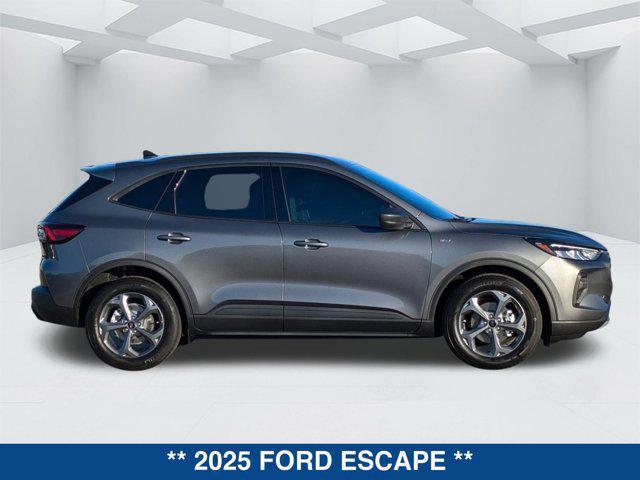 new 2025 Ford Escape car, priced at $30,635