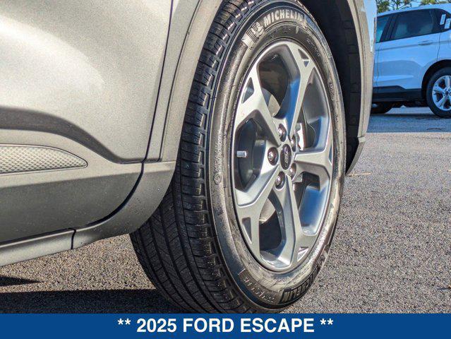 new 2025 Ford Escape car, priced at $30,635