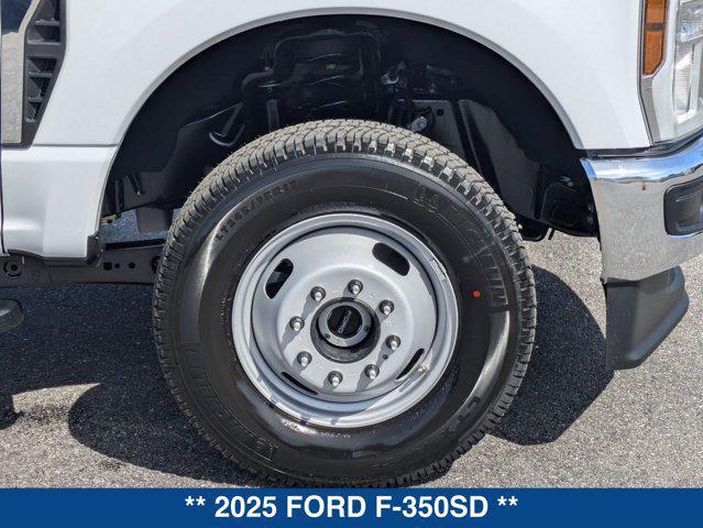 new 2025 Ford F-350 car, priced at $68,155