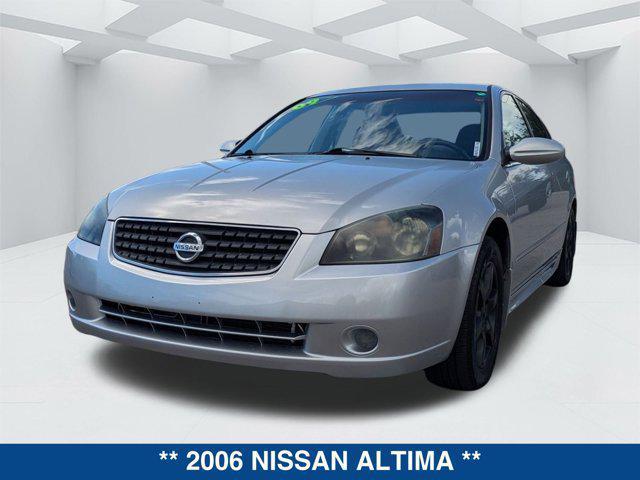 used 2006 Nissan Altima car, priced at $3,000
