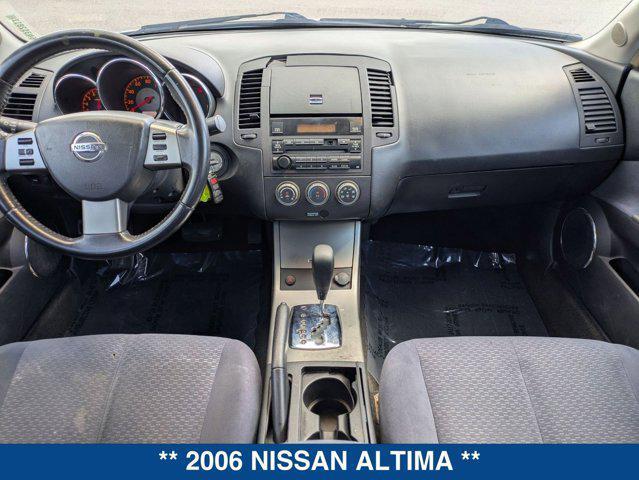 used 2006 Nissan Altima car, priced at $3,000