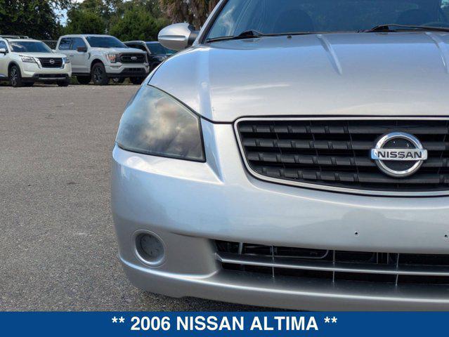 used 2006 Nissan Altima car, priced at $3,000