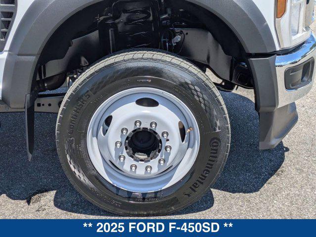 new 2025 Ford F-450 car, priced at $60,415