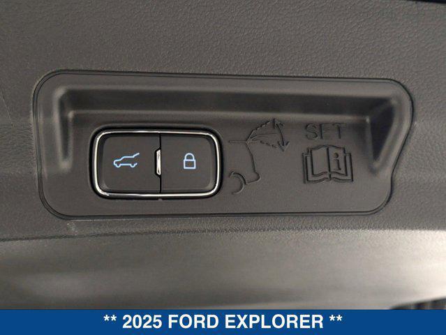 new 2025 Ford Explorer car, priced at $41,760