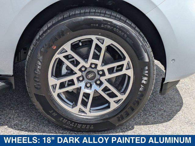 new 2025 Ford Expedition car, priced at $67,370