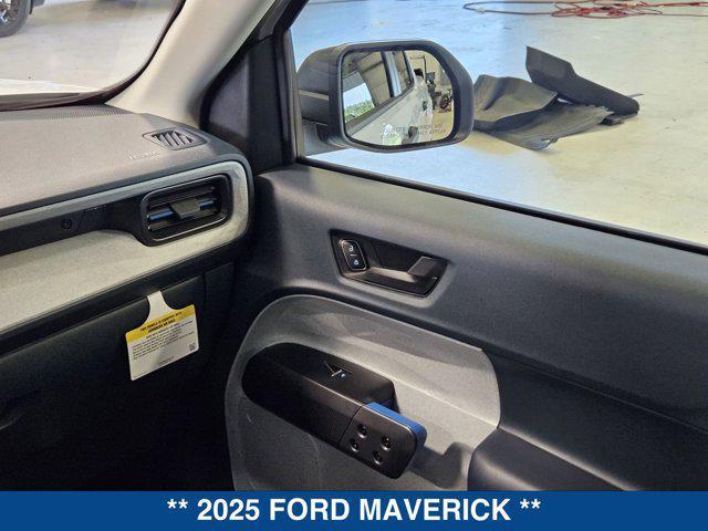 new 2025 Ford Maverick car, priced at $32,135