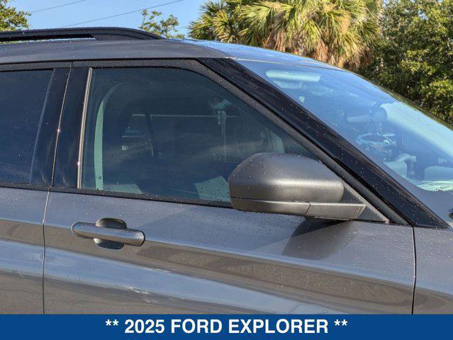 new 2025 Ford Explorer car, priced at $38,687