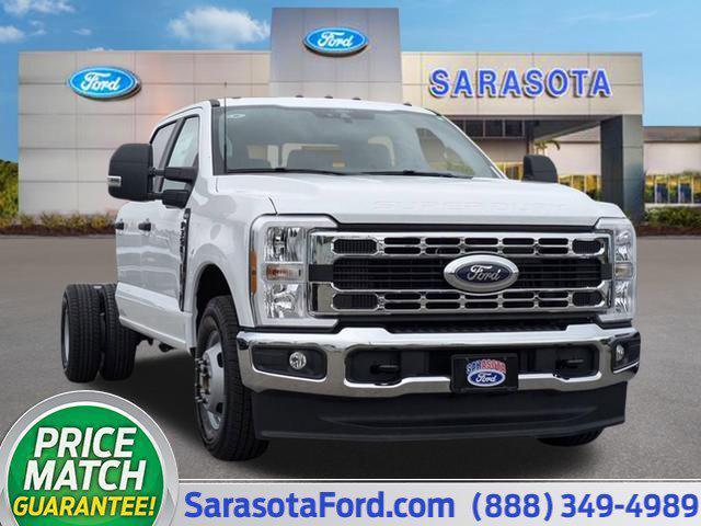 new 2025 Ford F-350 car, priced at $65,125