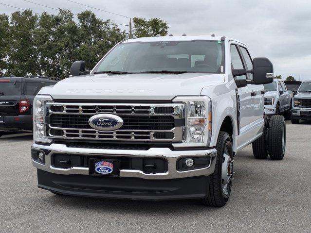 new 2025 Ford F-350 car, priced at $57,125