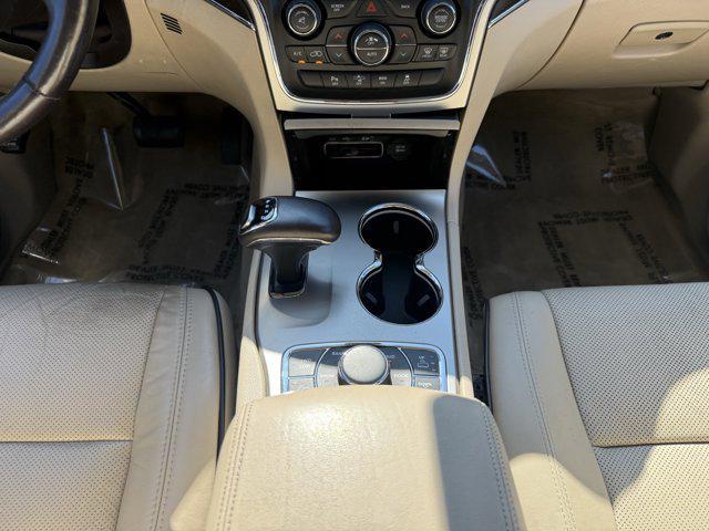 used 2015 Jeep Grand Cherokee car, priced at $13,900