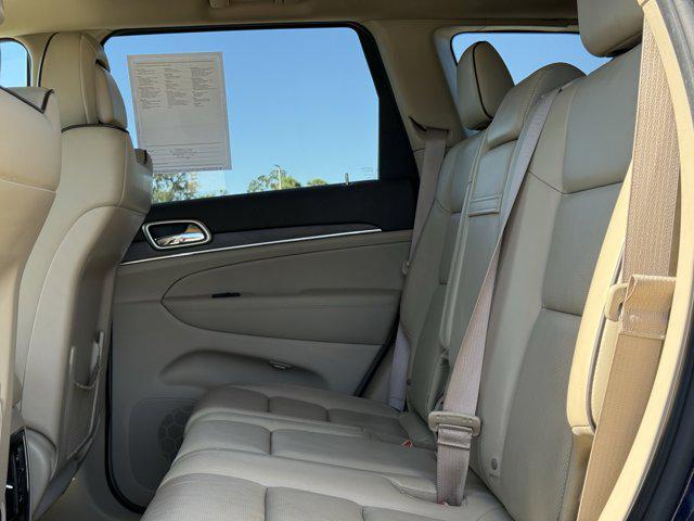 used 2015 Jeep Grand Cherokee car, priced at $13,900