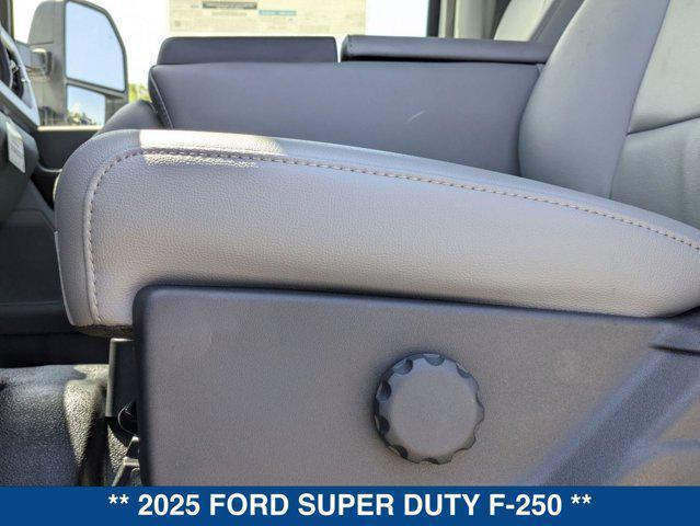 new 2025 Ford F-250 car, priced at $51,074