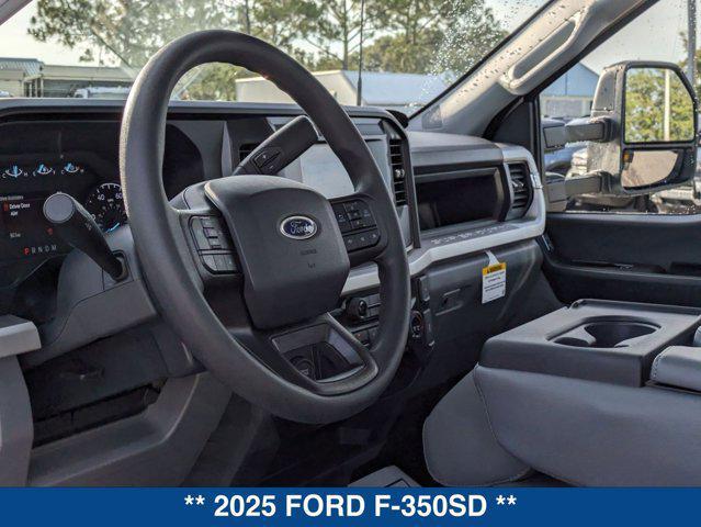 new 2025 Ford F-350 car, priced at $54,555