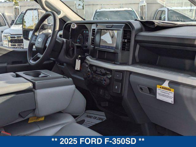 new 2025 Ford F-350 car, priced at $54,555